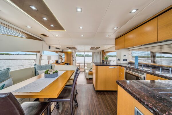 sunseeker-70ft-manhattan-lavish