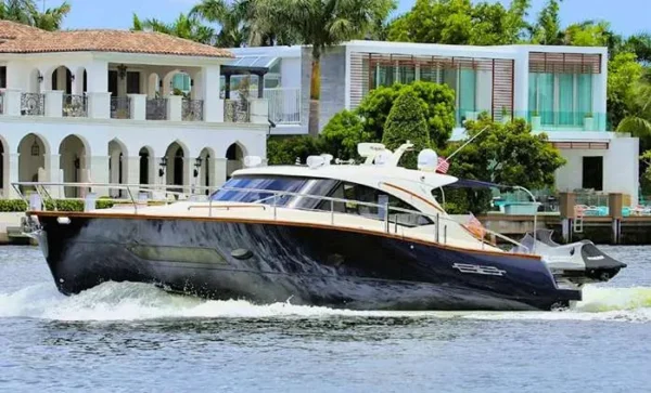 austin-parker-45-enjoy-miami-yacht-rental