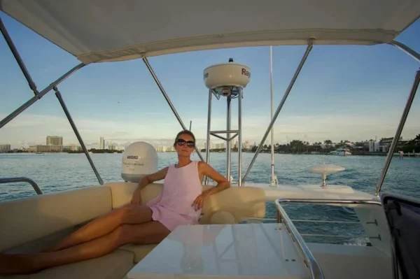 azimut-42-vinya-enjoy-miami-yacht-rental