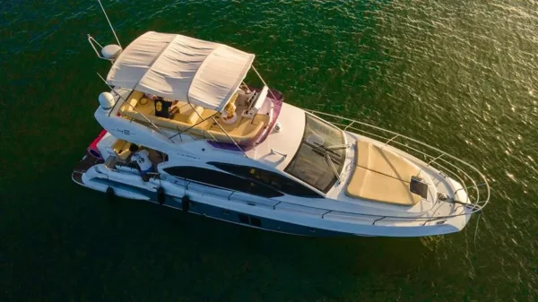 azimut-42-vinya-enjoy-miami-yacht-rental