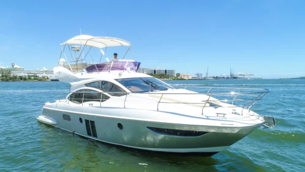 azimut-42-vinya-enjoy-miami-yacht-rental