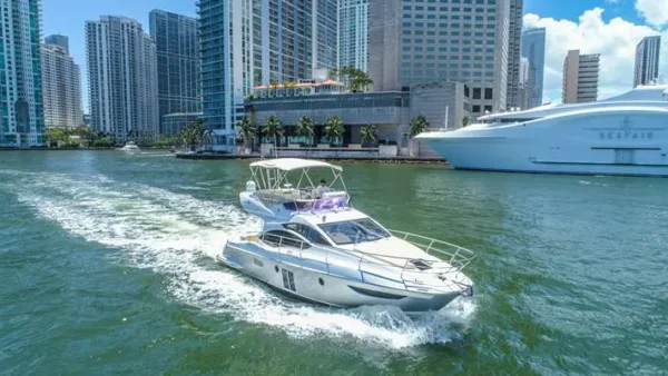 azimut-42-vinya-enjoy-miami-yacht-rental