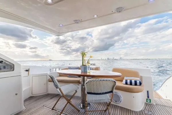 azimut-50-odisea-enjoy-miami-yacht-rental