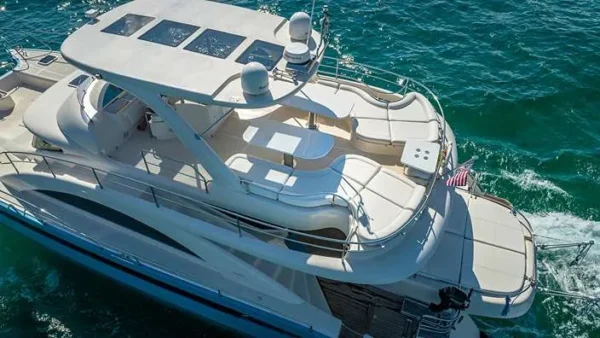 catamaran-62ft-magic-star-enjoy-miami-yacht-rental