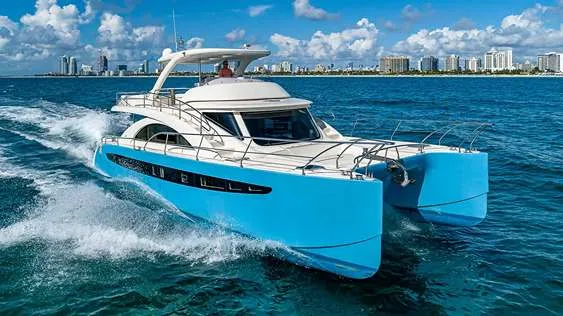 catamaran-62ft-magic-star-enjoy-miami-yacht-rental