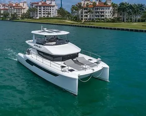 leopard-60-archipielago-ii-enjoy-miami-yacht-rental