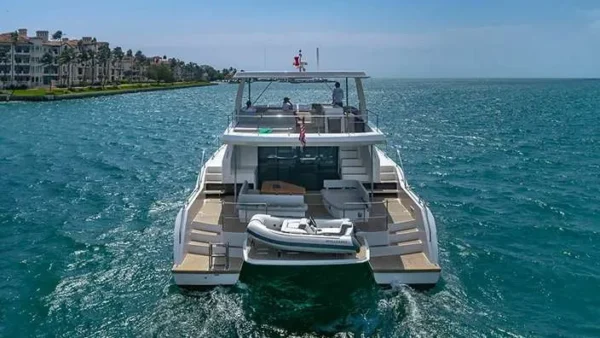 leopard-60-archipielago-ii-enjoy-miami-yacht-rental