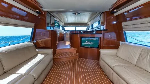 marquis-63-enjoy-miami-yacht-rental