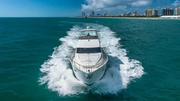 marquis-63-enjoy-miami-yacht-rental