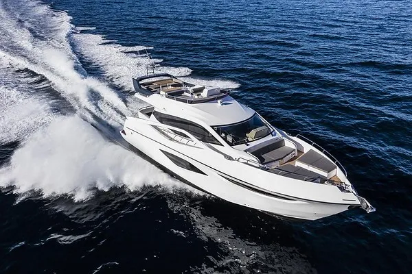 numarine-65-sebastian-enjoy-miami-yacht-rental