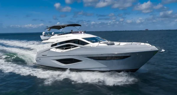 numarine-65-sebastian-enjoy-miami-yacht-rental