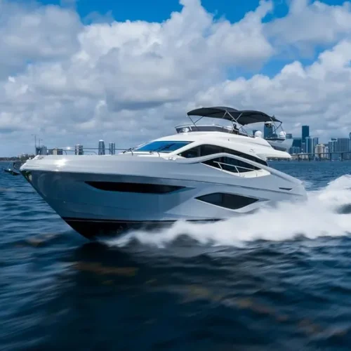 numarine-65-sebastian-enjoy-miami-yacht-rental