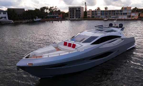 numarine-80-adonis-enjoy-miami-yacht-rental