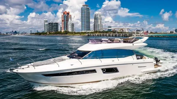 prestige-52-enjoy-miami-yacht-rental