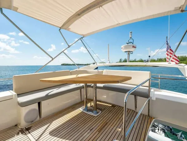 prestige-52-enjoy-miami-yacht-rental