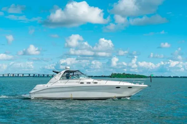 sea-ray-40-vice-II-enjoy-miami-yacht-rental