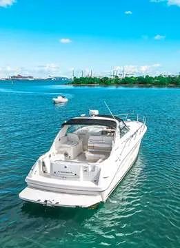 sea-ray-40-vice-II-enjoy-miami-yacht-rental