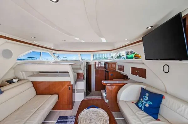 sea-ray-44-sea-senora-enjoy-miami-yacht-rental