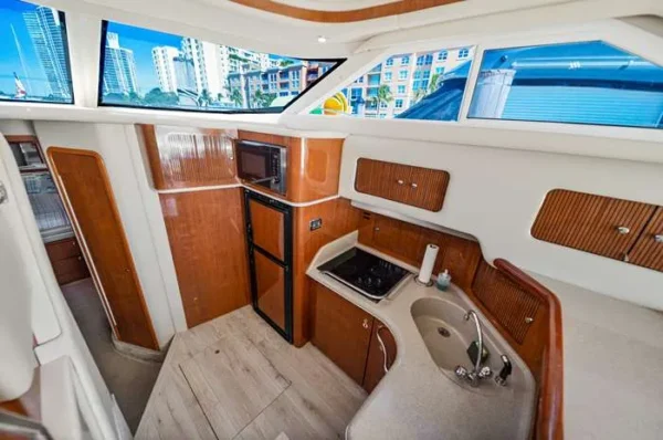 sea-ray-44-sea-senora-enjoy-miami-yacht-rental