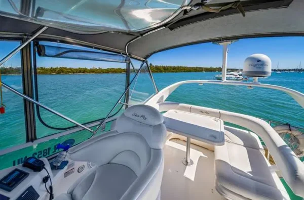 sea-ray-44-sea-senora-enjoy-miami-yacht-rental