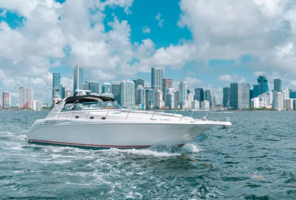 sea-ray-50-vice-iii-enjoy-miami-yacht-rental