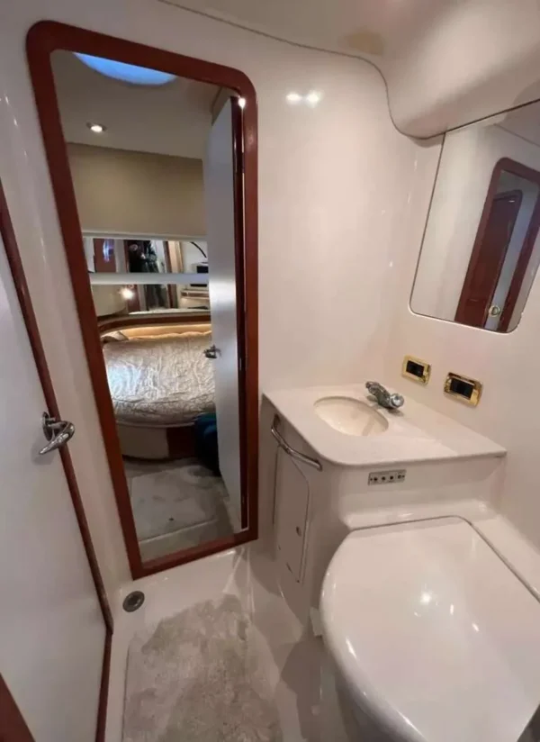 sea-ray-52-lfive-enjoy-miami-yacht-rental