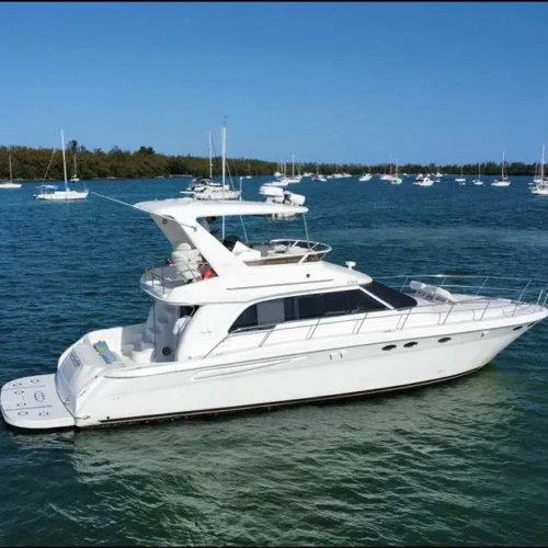 sea-ray-52-lfive-enjoy-miami-yacht-rental