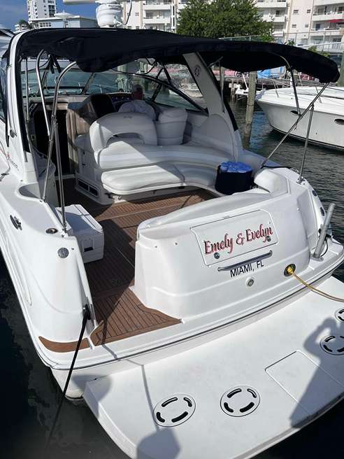 searay-42ft-emely-&-evelyn-back-deck